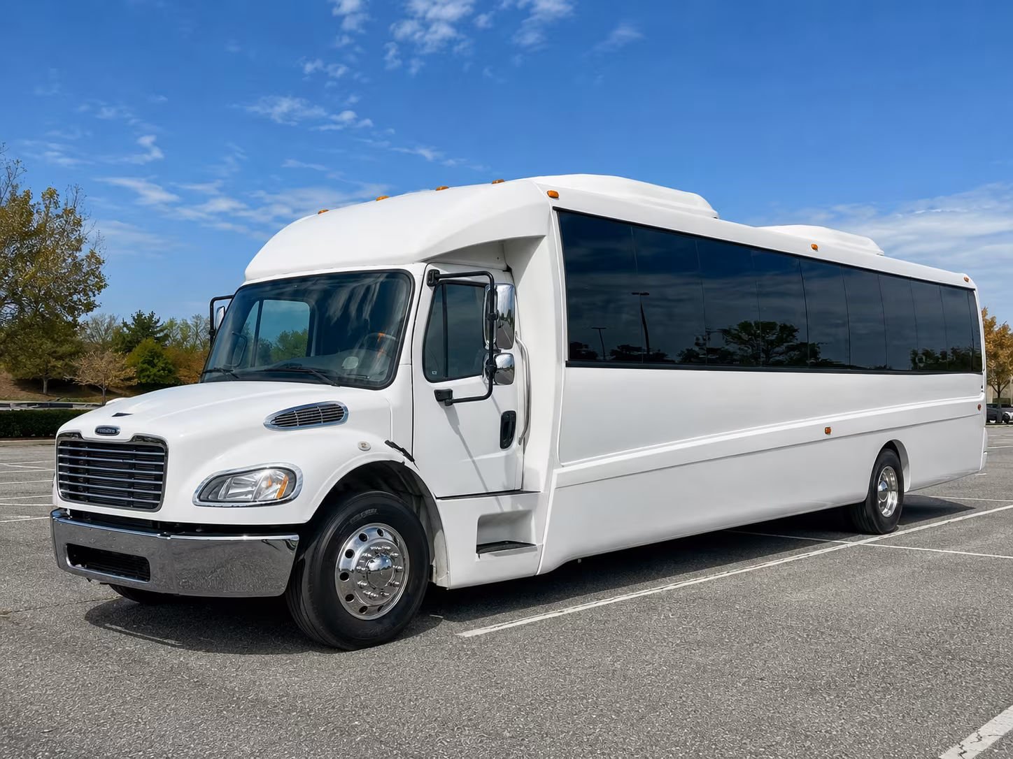 commerce 30 passenger party bus