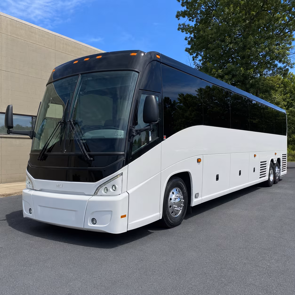 commerce bus rental service area
