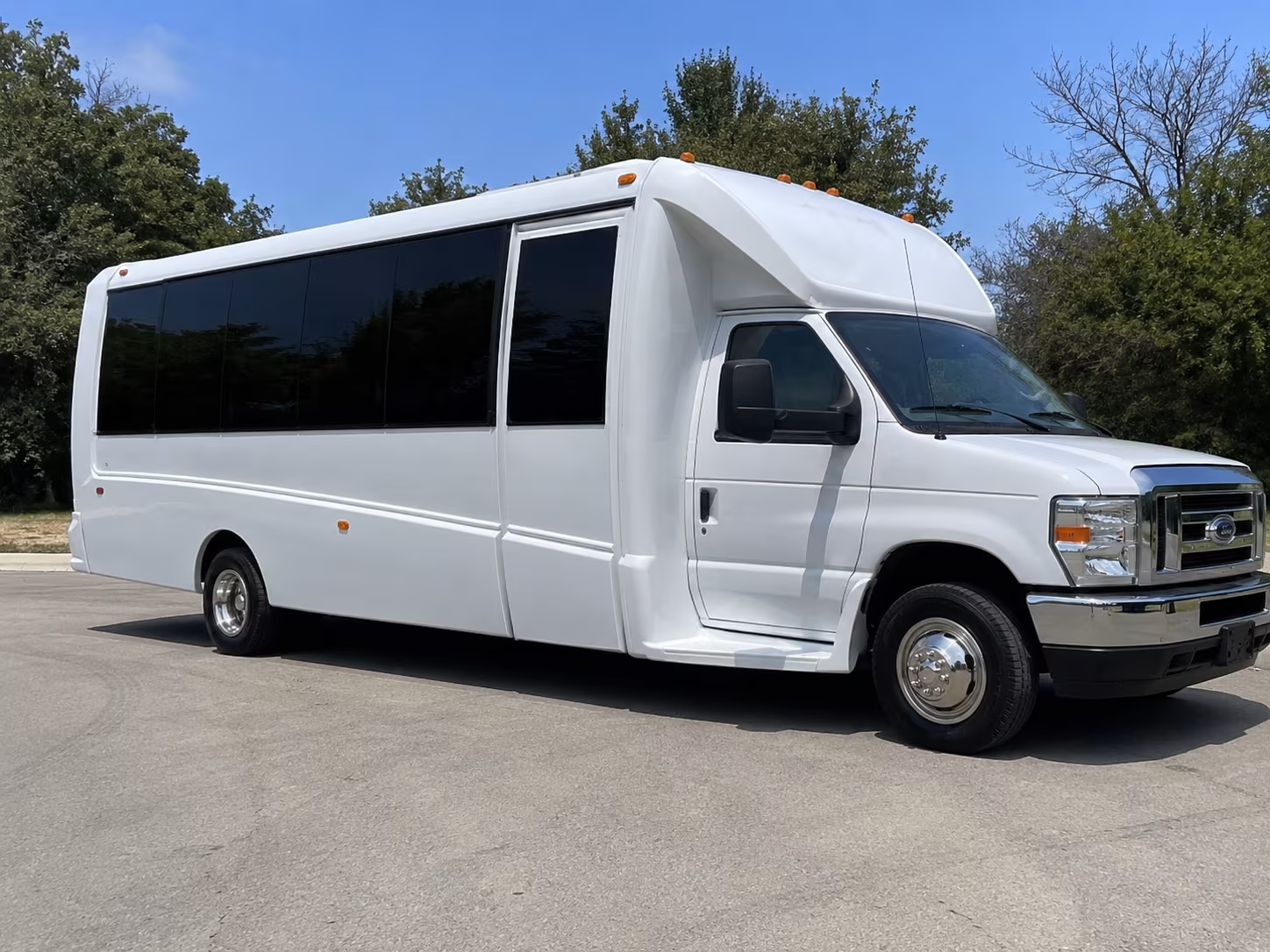 commerce party bus booking step 1