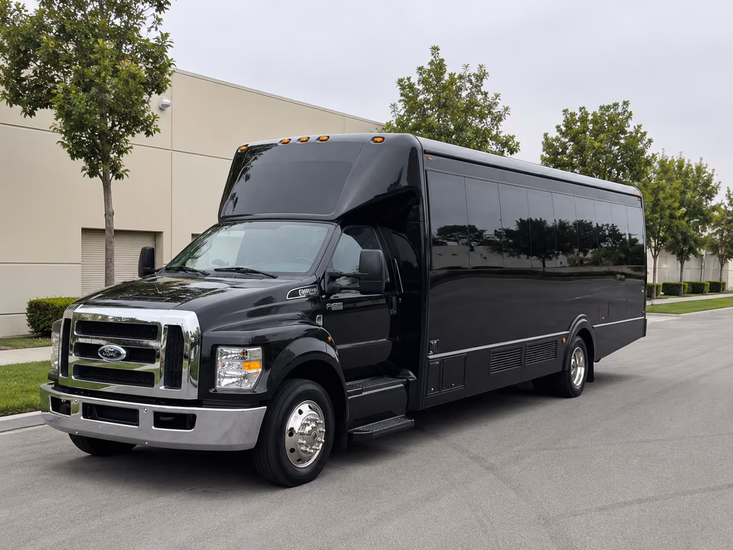 commerce party bus