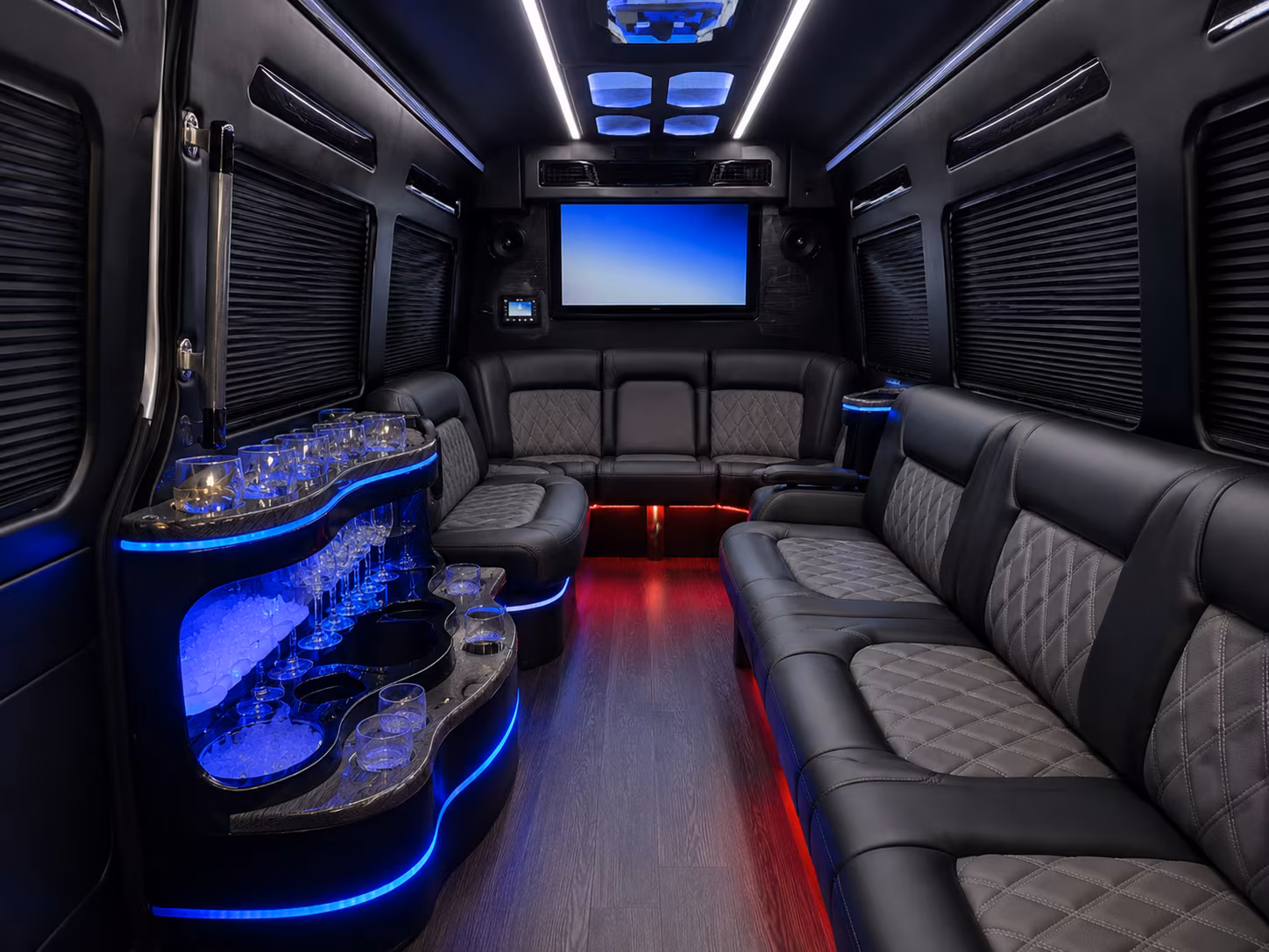 commercecharterbuscompany com is ready to help commerce prom groups of every size