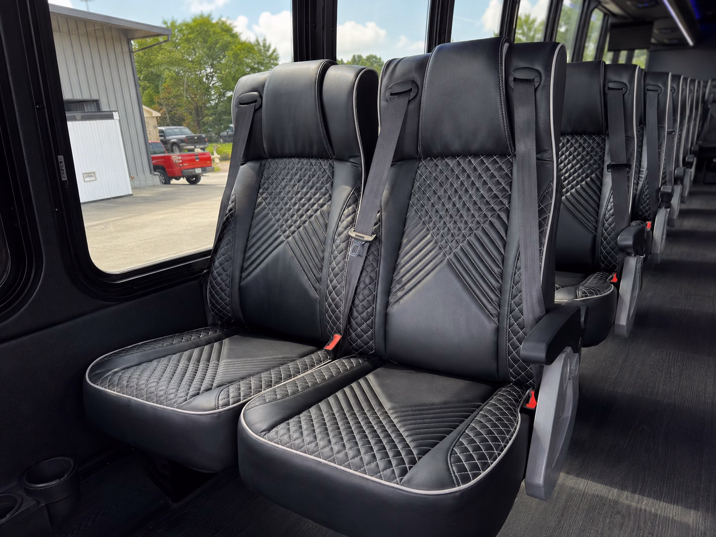don t wait until spring to lock in your field trip bus