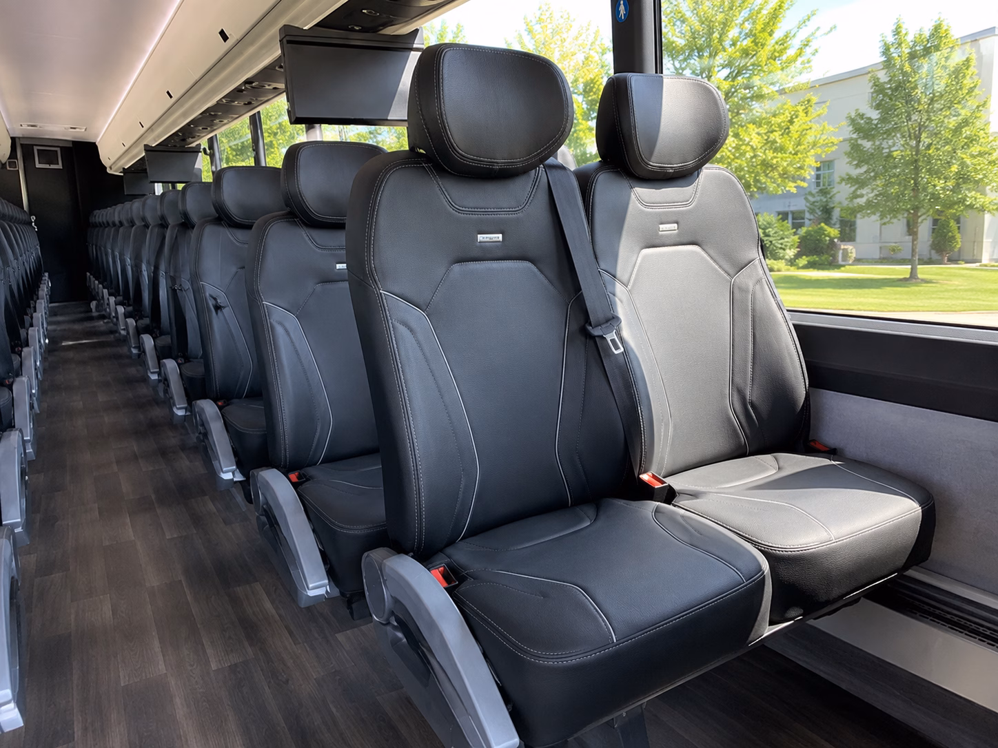 michigan wolverines and spartans game day transportation from commerce