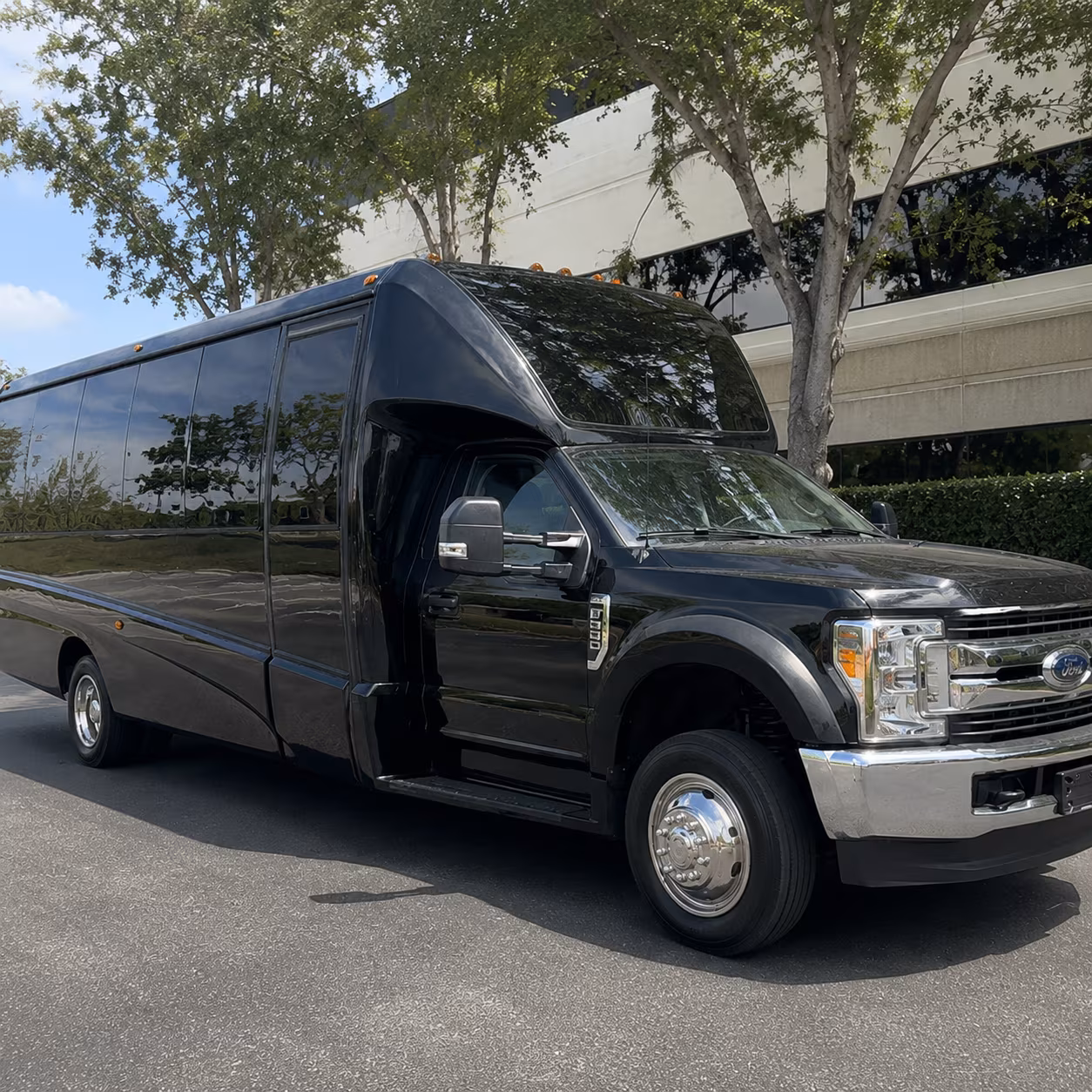 quincea 241 era sweet 16 party bus rental
