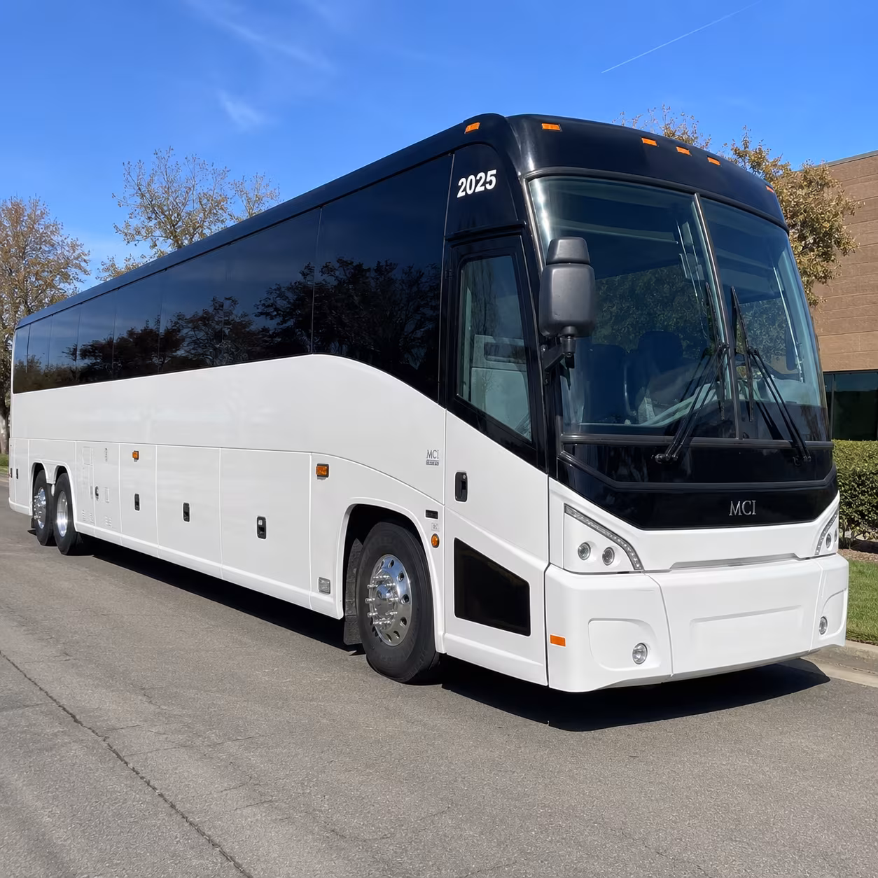 the ride to little caesars arena and detroit s historic venues is a lot better on a bus