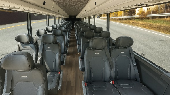 commerce 18 passenger minibus rental